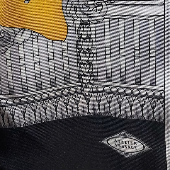 Authentic Vintage Atelier Versace Medusa Oversized Silk Fringe Scarf - Picture 2 of 12